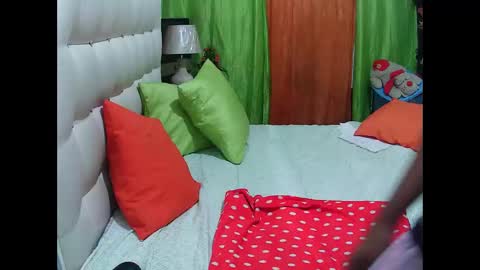 Snapshot of hottesa2019 chatting on 02/08/25, 01:01 THEONE online show from 02/08/25, 01:01