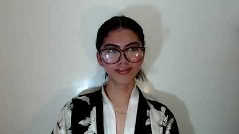 Snapshot of hottestdella69 chatting on 10/16/25, 01:56 hottestdella69 online show from 10/16/25, 01:56