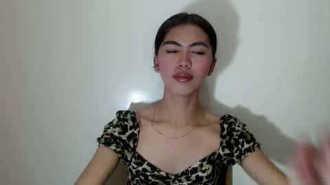 Snapshot of hottestdella69 chatting on 10/17/25, 11:13 hottestdella69 online show from 10/17/25, 11:13