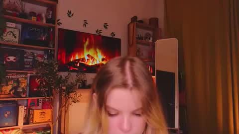 Snapshot of hottie_jane chatting on 10/09/25, 08:07 Jane online show from 10/09/25, 08:07