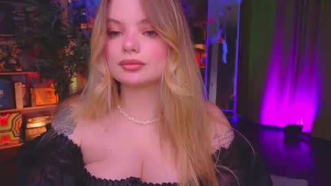 Snapshot of hottie_jane chatting on 11/01/25, 03:58 Jane online show from 11/01/25, 03:58