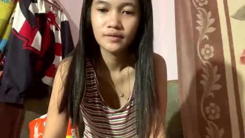 hottie_ptite online show from 11/24/25, 02:11