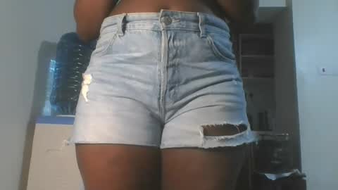 vera online show from 10/11/25, 08:40