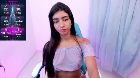 Snapshot of hottie_veronica chatting on 12/02/24, 10:23 Veronica independent model online show from 12/02/24, 10:23
