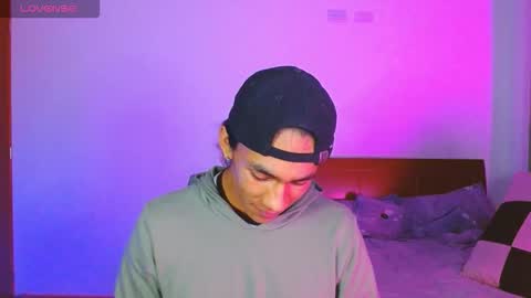 stiven online show from 11/11/25, 02:33