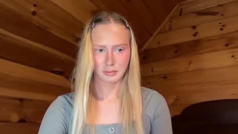 Snapshot of hottransgirlie chatting on 01/21/25, 02:26 HotTransGirlie online show from 01/21/25, 02:26