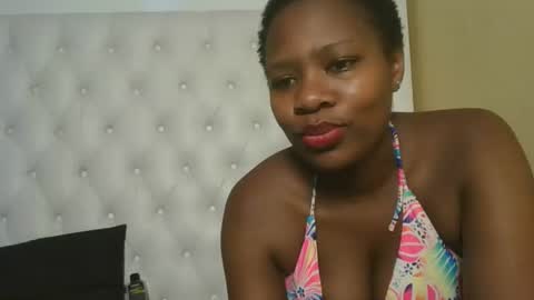 Snapshot of hottyblossom chatting on 09/16/25, 05:58 hottyblossom online show from 09/16/25, 05:58