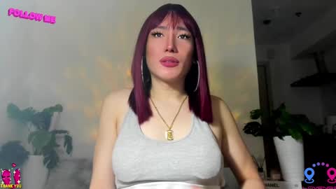 crishinahotty online show from 02/12/25, 10:15