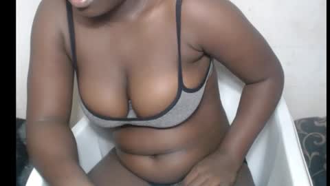 hottylissa1 online show from 10/07/25, 07:00