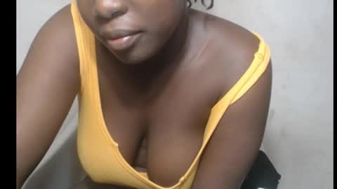 hottylissa1 online show from 10/13/25, 07:03