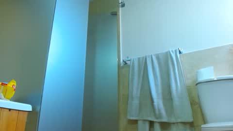 Snapshot of hottymilf69xxx chatting on 01/21/25, 03:10 Mary online show from 01/21/25, 03:10
