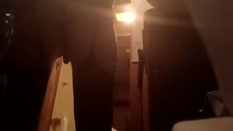 houndmefromhell online show from 02/17/25, 06:09