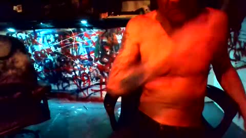 Snapshot of howbowdadareboy33 chatting on 12/04/24, 07:06 ask me online show from 12/04/24, 07:06