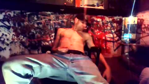 Snapshot of howbowdadareboy33 chatting on 12/11/24, 11:21 ask me online show from 12/11/24, 11:21