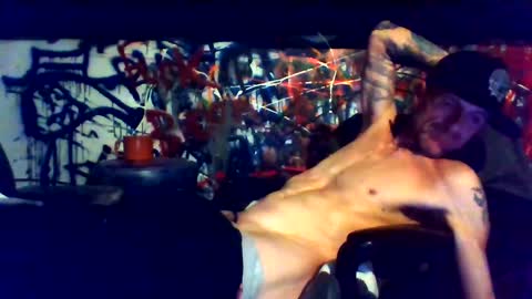 Snapshot of howbowdadareboy33 chatting on 12/17/24, 08:23 ask me online show from 12/17/24, 08:23