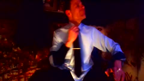 Snapshot of howbowdadareboy33 chatting on 01/19/25, 12:38 ask me online show from 01/19/25, 12:38