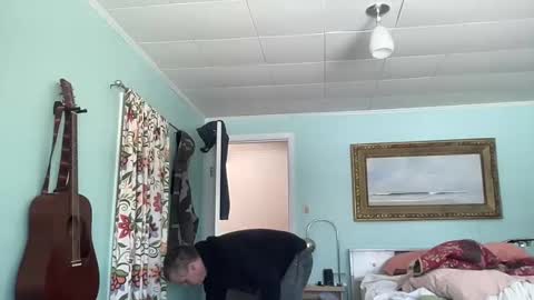 howlingatnothing online show from 02/22/25, 07:47