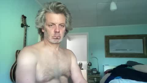 howlingatnothing online show from 10/01/25, 08:48