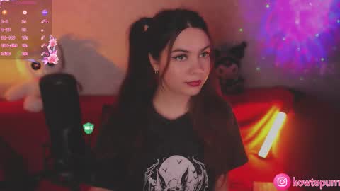 Mia online show from 10/12/25, 04:28