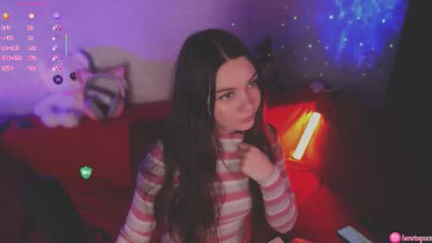 Mia online show from 10/20/25, 05:24