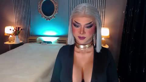 Christine online show from 10/18/25, 05:54