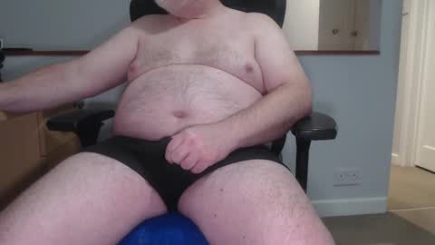 Snapshot of huggie_bear69 chatting on 02/18/25, 07:10 Huggie Bear online show from 02/18/25, 07:10