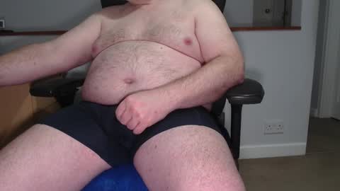 Snapshot of huggie_bear69 chatting on 02/25/25, 07:09 Huggie Bear online show from 02/25/25, 07:09