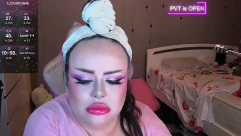 Snapshot of huggy_og chatting on 12/29/24, 05:44 Maddison online show from 12/29/24, 05:44