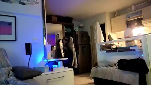 Hugo online show from 10/12/25, 08:41