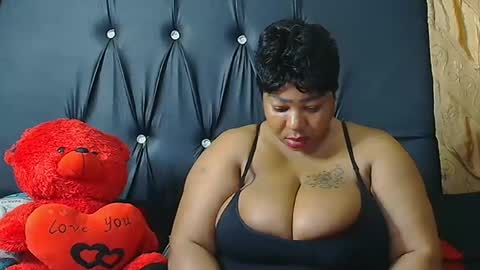 humongoustitss500929 online show from 09/24/25, 07:17