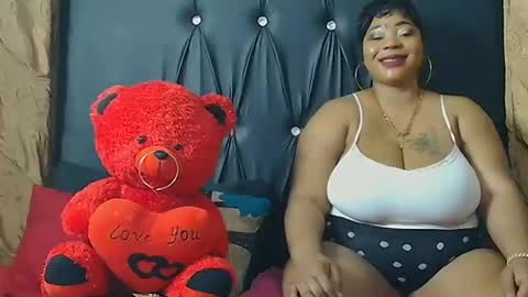 humongoustitss500929 online show from 10/10/25, 06:40