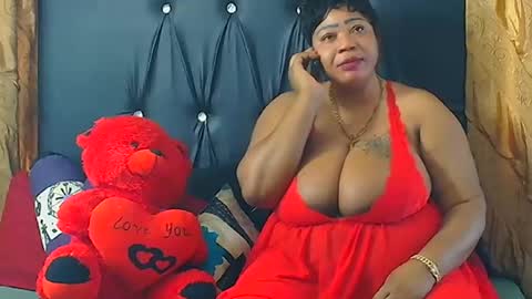 humongoustitss500929 online show from 11/14/25, 09:41