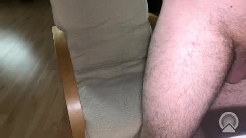 Snapshot of hundick696 chatting on 09/24/25, 01:03 hundick696 online show from 09/24/25, 01:03