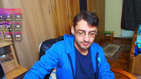 Snapshot of hungeddy chatting on 12/02/24, 04:20 Eddy online show from 12/02/24, 04:20