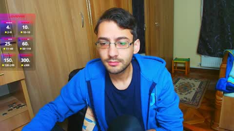 Snapshot of hungeddy chatting on 12/04/24, 03:04 Eddy online show from 12/04/24, 03:04