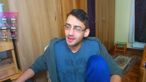 Snapshot of hungeddy chatting on 12/26/24, 12:16 Eddy online show from 12/26/24, 12:16