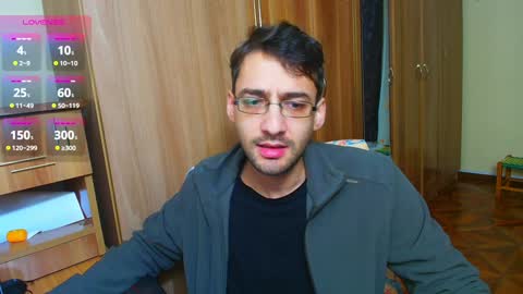 Snapshot of hungeddy chatting on 01/09/25, 04:39 Eddy online show from 01/09/25, 04:39