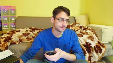 Snapshot of hungeddy chatting on 02/26/25, 04:24 Eddy online show from 02/26/25, 04:24