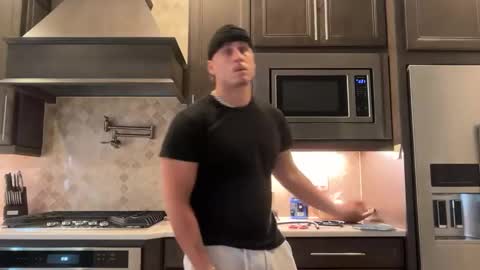 hungkingg22 online show from 09/22/25, 04:09