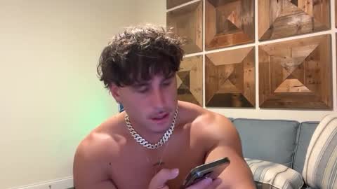 hungkingg22 online show from 09/23/25, 04:15