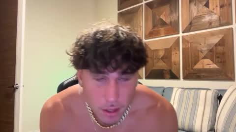 hungkingg22 online show from 10/04/25, 01:25