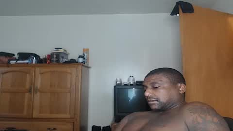 hungluv1 online show from 11/19/25, 09:26