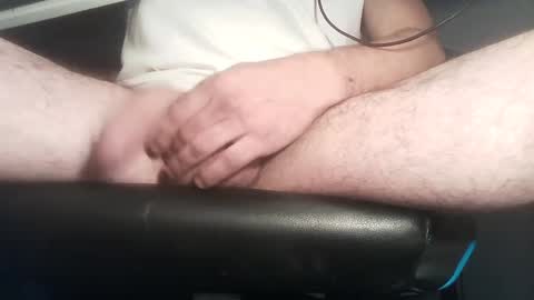 Snapshot of hungtwink4youu chatting on 12/18/24, 03:15 Hung8Inch online show from 12/18/24, 03:15