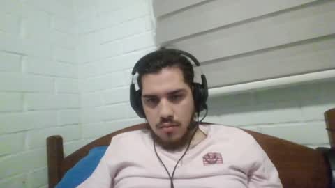 Snapshot of hungweeb chatting on 12/06/24, 02:57 Rod online show from 12/06/24, 02:57