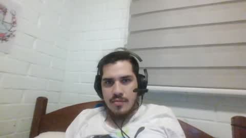 Snapshot of hungweeb chatting on 12/07/24, 05:37 Rod online show from 12/07/24, 05:37