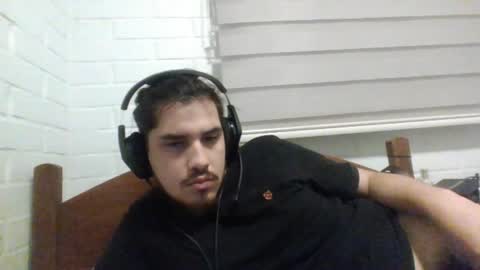 Snapshot of hungweeb chatting on 12/13/24, 04:22 Rod online show from 12/13/24, 04:22