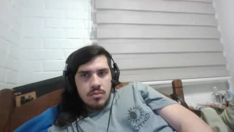 Snapshot of hungweeb chatting on 01/15/25, 03:33 Rod online show from 01/15/25, 03:33