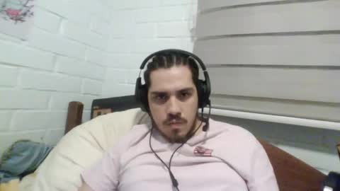 Snapshot of hungweeb chatting on 01/18/25, 02:58 Rod online show from 01/18/25, 02:58