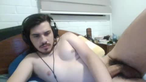 Snapshot of hungweeb chatting on 01/25/25, 05:51 Rod online show from 01/25/25, 05:51