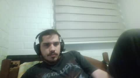 Snapshot of hungweeb chatting on 02/05/25, 01:58 Rod online show from 02/05/25, 01:58